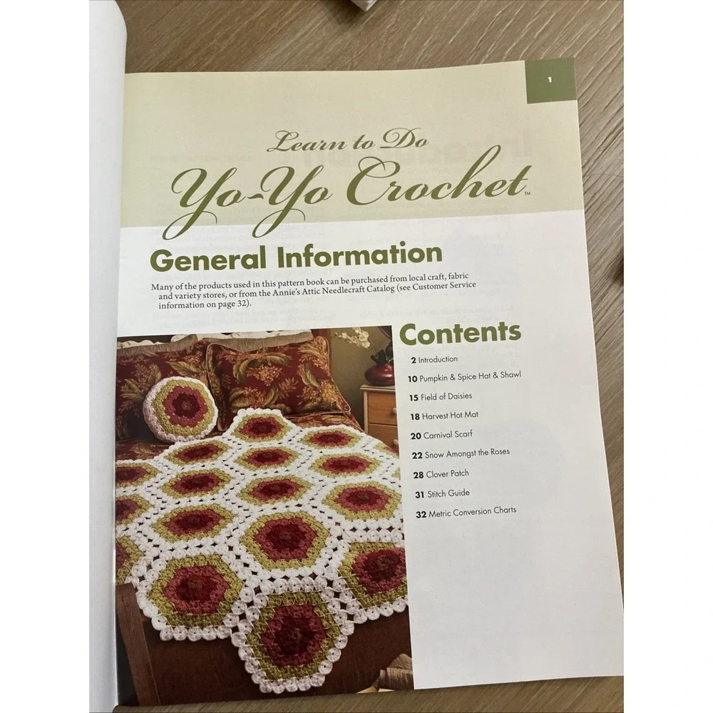 Lot Of 3 Annie's Crochet Books Baskets Hats & Scarves Yo-Yo Crochet